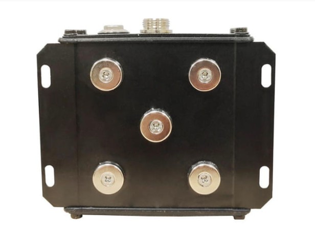 batteryBox_magnet.jpg